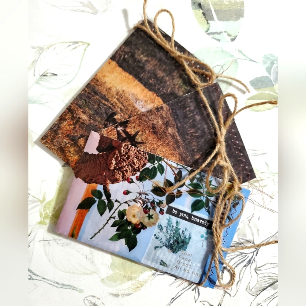 😀 HAND CRAFTED Set of 3 paper wallets with ephemera and twine closure